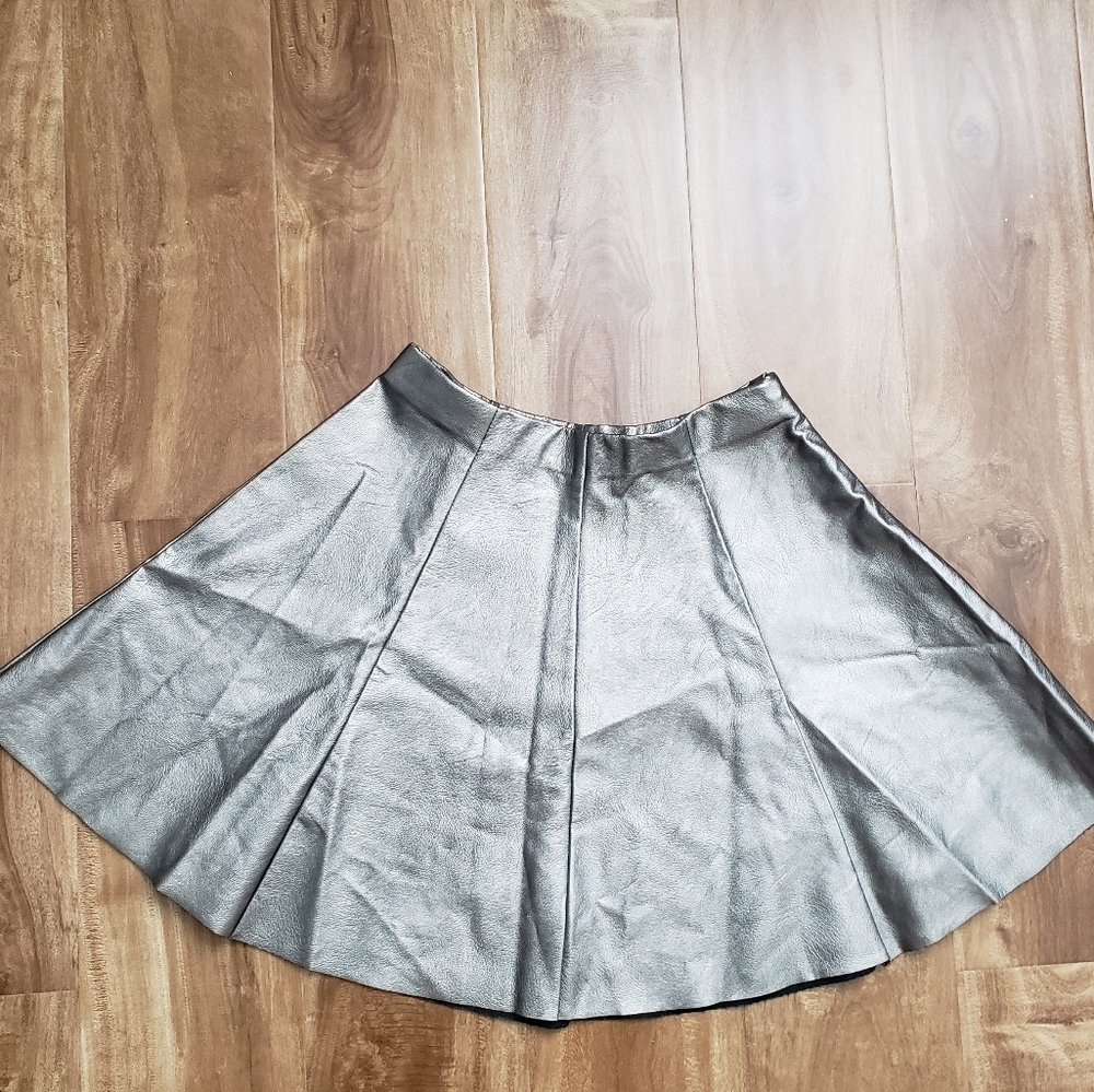 SUBDUED ITALIAN  SKIRT FOR GIRL SIZE S METAL COLOR